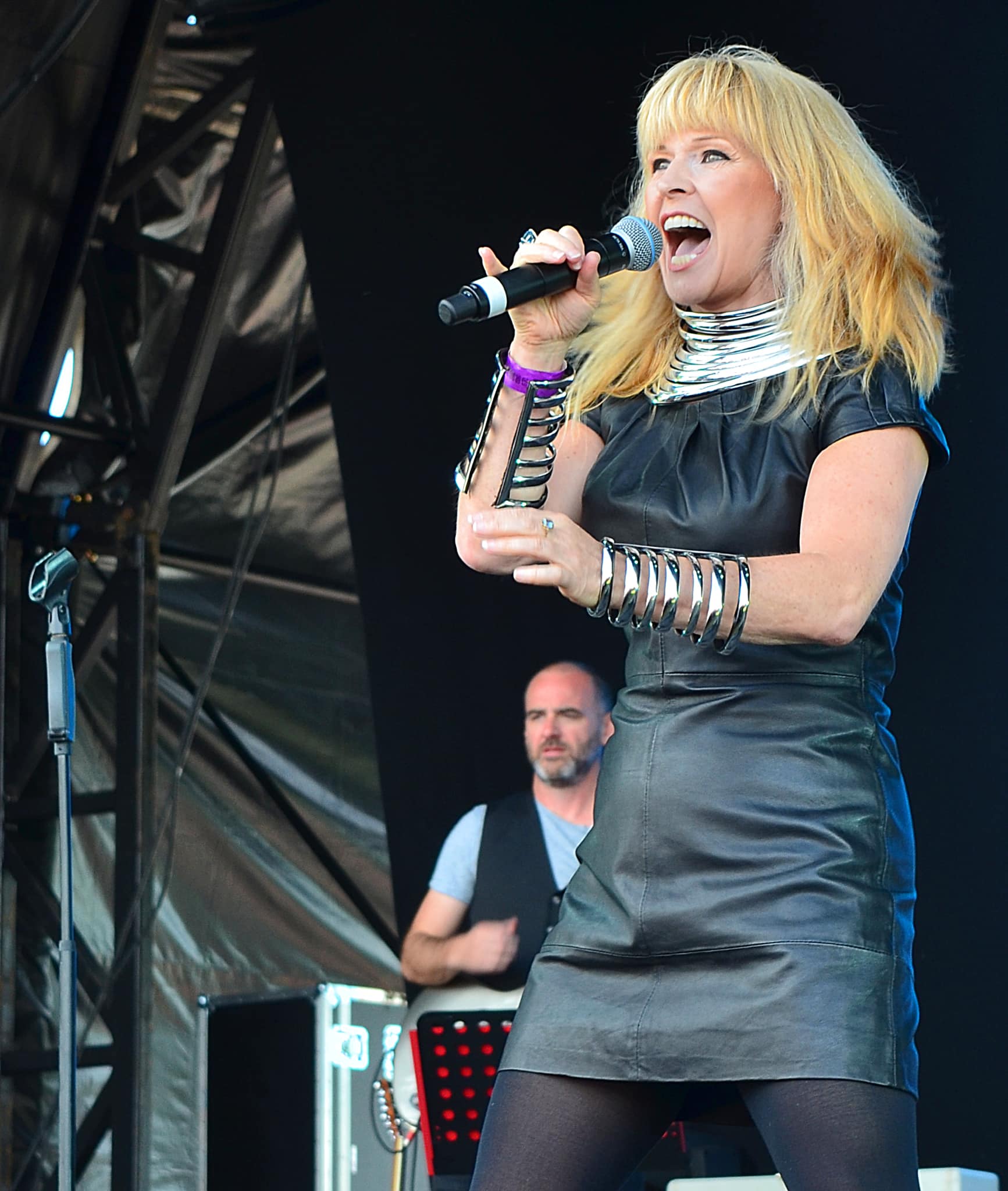 Happy Birthday to Toyah Wilcox who is 62 today ,,its a mystery how she still manages to look so good ,,,mmm 