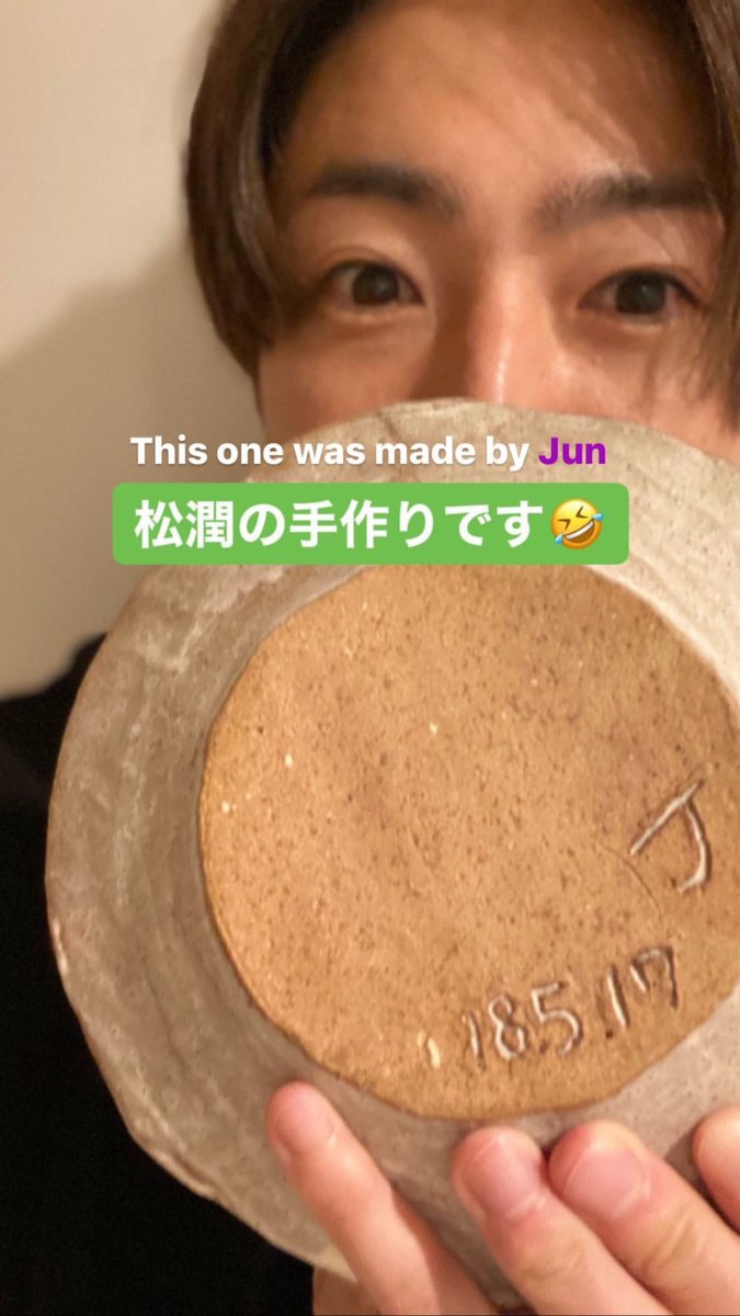 Maaihalle's tweet photo. The plate Jun made for him a year ago. Beautiful man with beautiful plate made by beautiful fingers💚💜
#modelpair #junba 💚💜💚💜💚💜 https://t.co/wAjnWMaaJ4