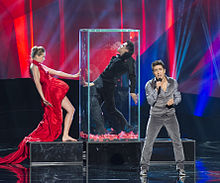 InEurovision's tweet photo. On this day in 2013 the 58th contest took place from the Malmö Arena
Malmö 🇸🇪, hosted by Petra Mede with Eric Saade in the green room

26 countries took part with Denmark 🇩🇰 gaining its 3rd victory with "Only teardrops" performed by Emmelie de Forest
#Eurovision
#malmo https://t.co/sfJLjZ8oKV
