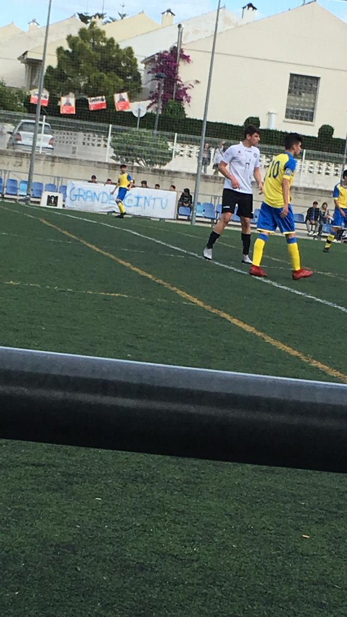XDandreuMj2's tweet photo. Ha pasado un año de este momento y @pipobeni no ha encontrado un delantero mejor q yo😎
Pero volveré. 💛💙 https://t.co/9E2UUXSwnf