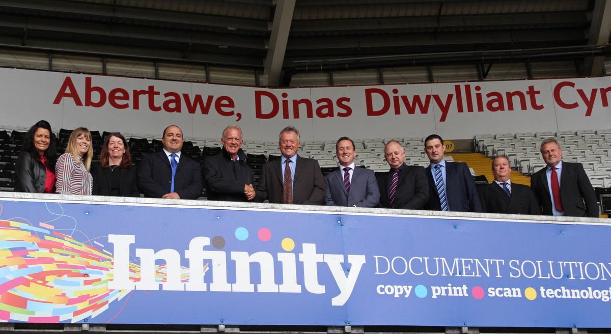 InfinityDS tweet media