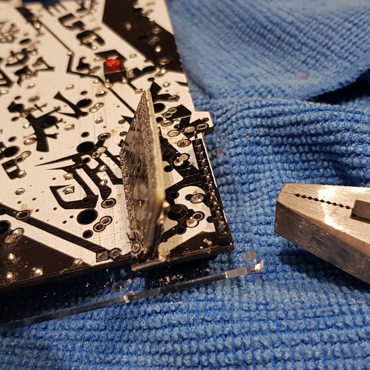 ErgoTaiwan's tweet photo. kill a pro micro to save other, so sad. https://t.co/UdMdGFl2Xf