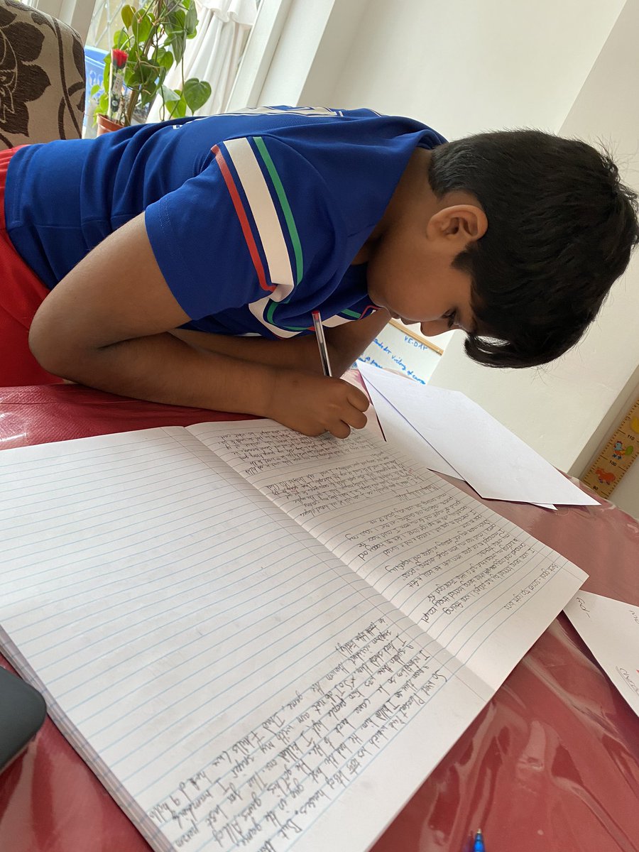Daky27's tweet photo. English lesson in progress. Time to check your work @PagetPrimary https://t.co/kBIdFqzhfm