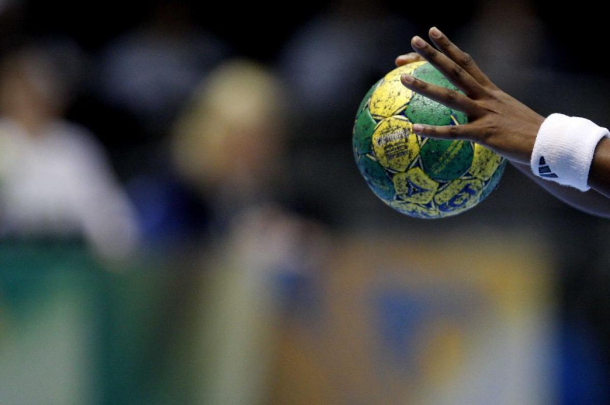 Hand - Les échos du jour : 
➡️La buteuse du <a href="/HBCVE/">HBC Serris Val d'E.</a> Serris Val d'Europe Doucouré rejoint le HAC Handball
➡️La réserve du <a href="/psghand/">PSG Handball</a> voit des cadres quitter la capitale
➡️Le <a href="/csakbhand/">CSAKB Handball</a> est repêché en N2F

Plus d'infos bit.ly/2LC8zPZ