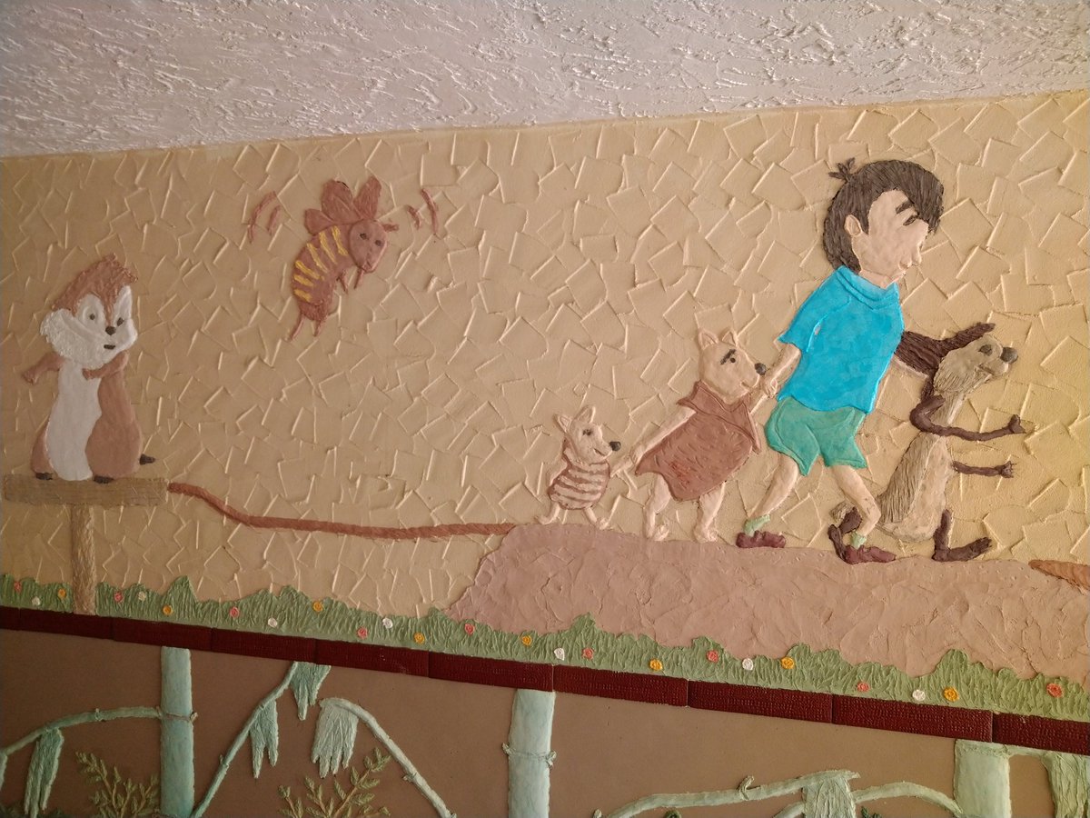 おさんぽfukuoka No Twitter 先週に引き続き 父の新作鏝絵が完成 世界的に有名なあのおネズミ様の次は 世界的に有名なあのおクマ様たちが我が家に現れた おクマ様の眉毛が濃くてなんか可愛い ｪ 鏝絵 コテ絵 こて絵 左官