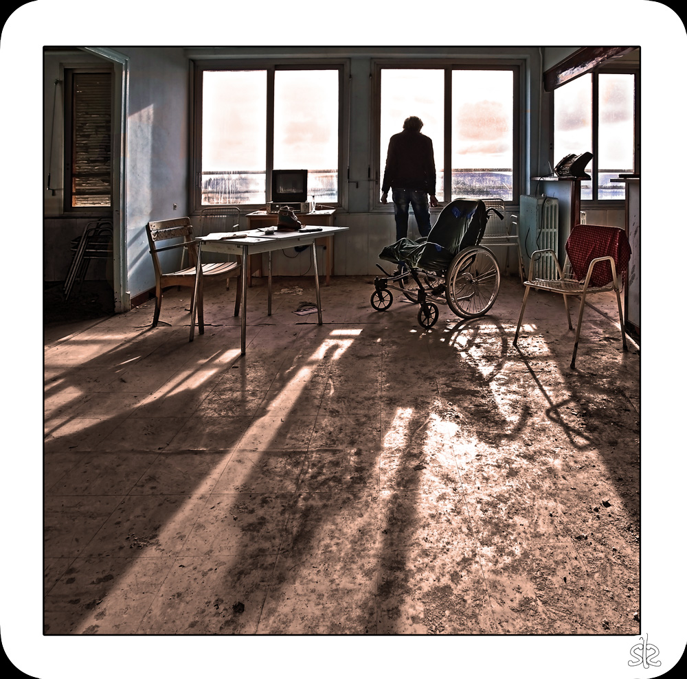 CritiquePhoto_'s tweet photo. Photo Coup de Coeur du Staff du forum https://t.co/GsezmNFiag (votre club photo en ligne) du 18/05/2020 : seul face au monde normal.
Auteur : Seb leSouffle  
https://t.co/KVxO0NJqT4
#photo #photographie #photos #photoshoot #forum #clubphoto #critiquephoto #confinement https://t.co/onUaaZ0gZV