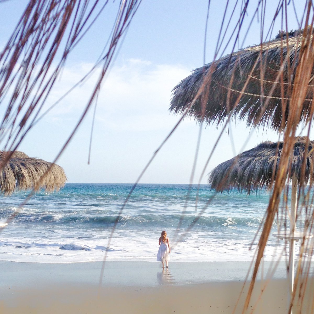 auxirs's tweet photo. Aléjate de lo que te aleja de ti... #espaldaalmundo #Felizsemana #Tenerife #Canarias #Canaryislands #IslasCanarias #carpediem #adeje @EmocionesCan https://t.co/SXxonKUcK6