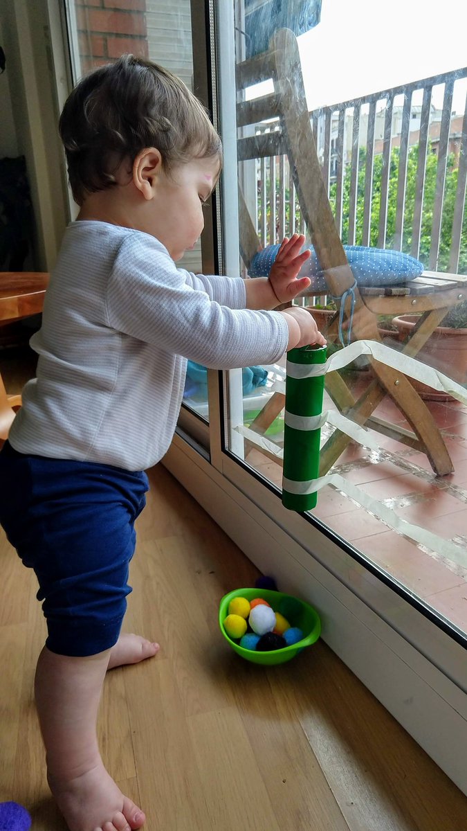 escolamagnolia's tweet photo. Petit Magnòlia adaptat a casa‼️ #MagDirectes #Mag_Bcn
😉Deixar volar la imaginació per veure tot el que és possible i sempre sorprenent🤗 https://t.co/NwVPOXQMUq