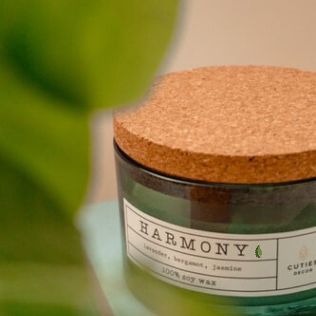 ecomakeupcom's tweet photo. Todos los productos que certificamos contienen un mínimo de 75% de ingredientes de origen natural y un máximo de 99%. El 1% restante corresponde a los ingredientes que ayudan a asegurar la estabilidad de las fórmulas y la conservación del producto 🌿 #MakeUpEcobio https://t.co/jxgkAz2r8j