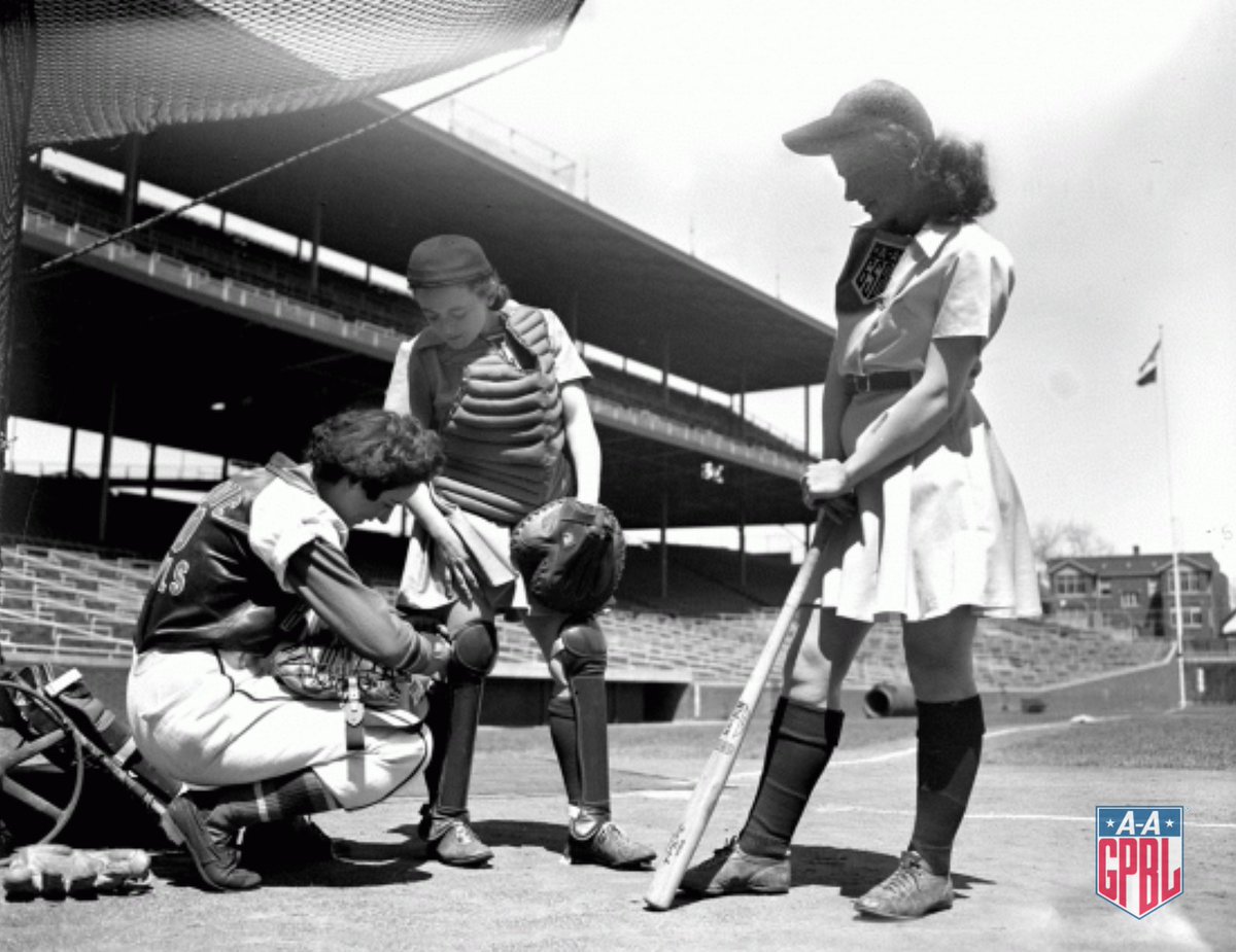 May 17, 1943 - the #AAGPBL held their first tryout at Wrigley Field! 

This is a promo photo for the new League and shows off the new uniform.