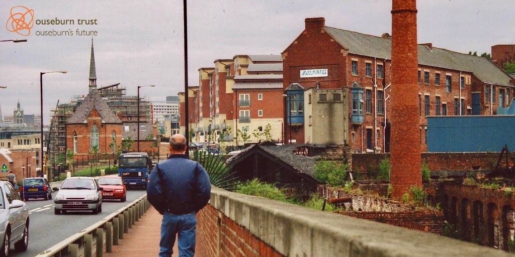 ouseburntrust's tweet photo. A view from Glasshouse Bridge, roughly 30 years apart. Let's play a game of spot the difference 👀

#ouseburn @ToffeeFactoryUK https://t.co/FYI7Q4oawF