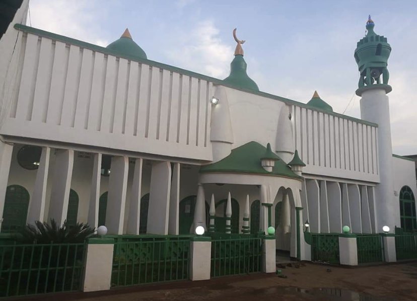 1) Mosquée Al-Abrar (Butembo), 2) Mosquée As-salam (Lubumbashi), 3) Mosquée Taqwa (Uvira), 4) Mosquée à Kin .