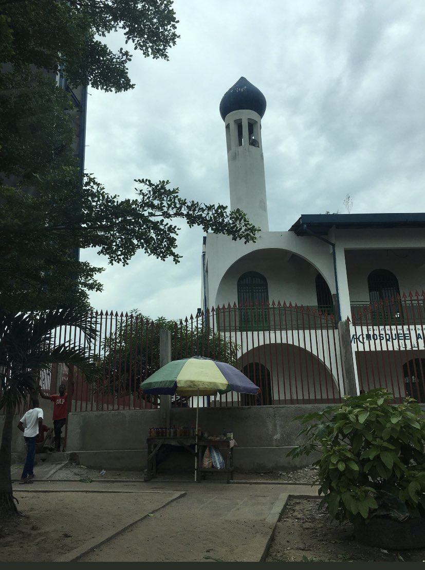 1) Mosquée Al-Abrar (Butembo), 2) Mosquée As-salam (Lubumbashi), 3) Mosquée Taqwa (Uvira), 4) Mosquée à Kin .