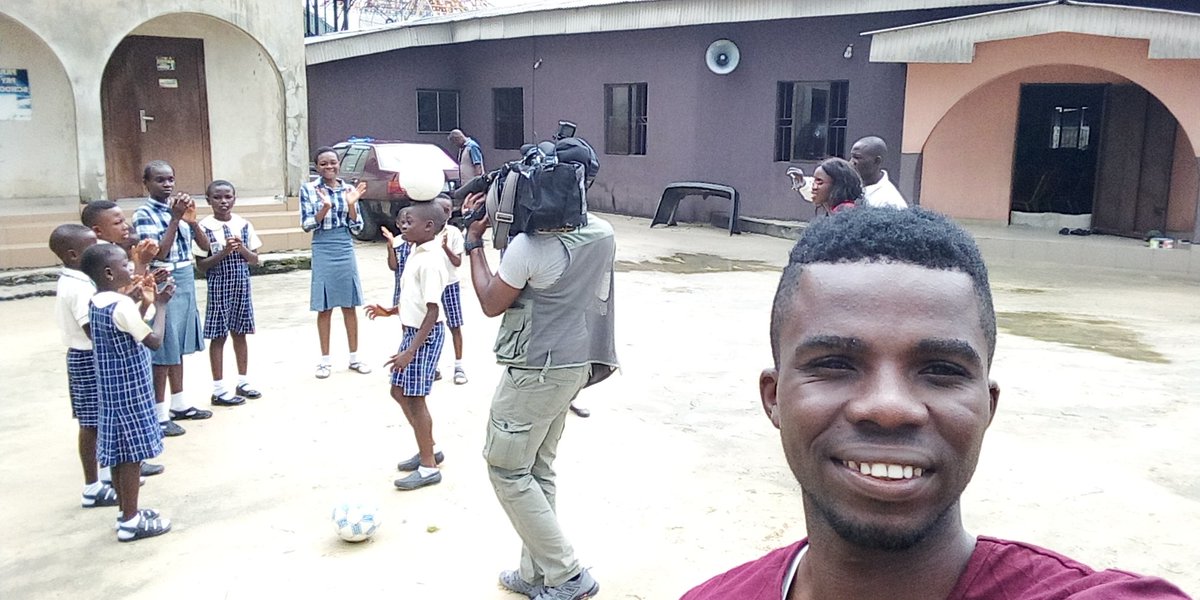 ChukwuebukaFA's tweet photo. #csfftp19 at Overcomers Academy #Warri with @BBCAfrica @AmazingkidEche
6 months later he became @GWR holder
LEARN #Freestylefootball WITH US
WE OFFER #online & #offline training program
#Chinonsoeche #csfftp #chukwuebukafreestyleentertainment #chukwuebukafreestyleacademy #Eche https://t.co/8KCGXGRyP2