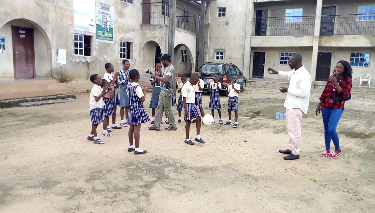 ChukwuebukaFA's tweet photo. #csfftp19 at Overcomers Academy #Warri with @BBCAfrica @AmazingkidEche
6 months later he became @GWR holder
LEARN #Freestylefootball WITH US
WE OFFER #online & #offline training program
#Chinonsoeche #csfftp #chukwuebukafreestyleentertainment #chukwuebukafreestyleacademy #Eche https://t.co/8KCGXGRyP2