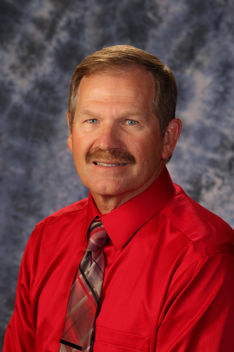 Congratulations to Jeff Makelky, Principal of Big Piney High School who has been named the 2020 State Principal of the Year by the Wyoming Association of Secondary School Principals. Thank you for creating a positive school culture and helping to ensure every student succeeds.