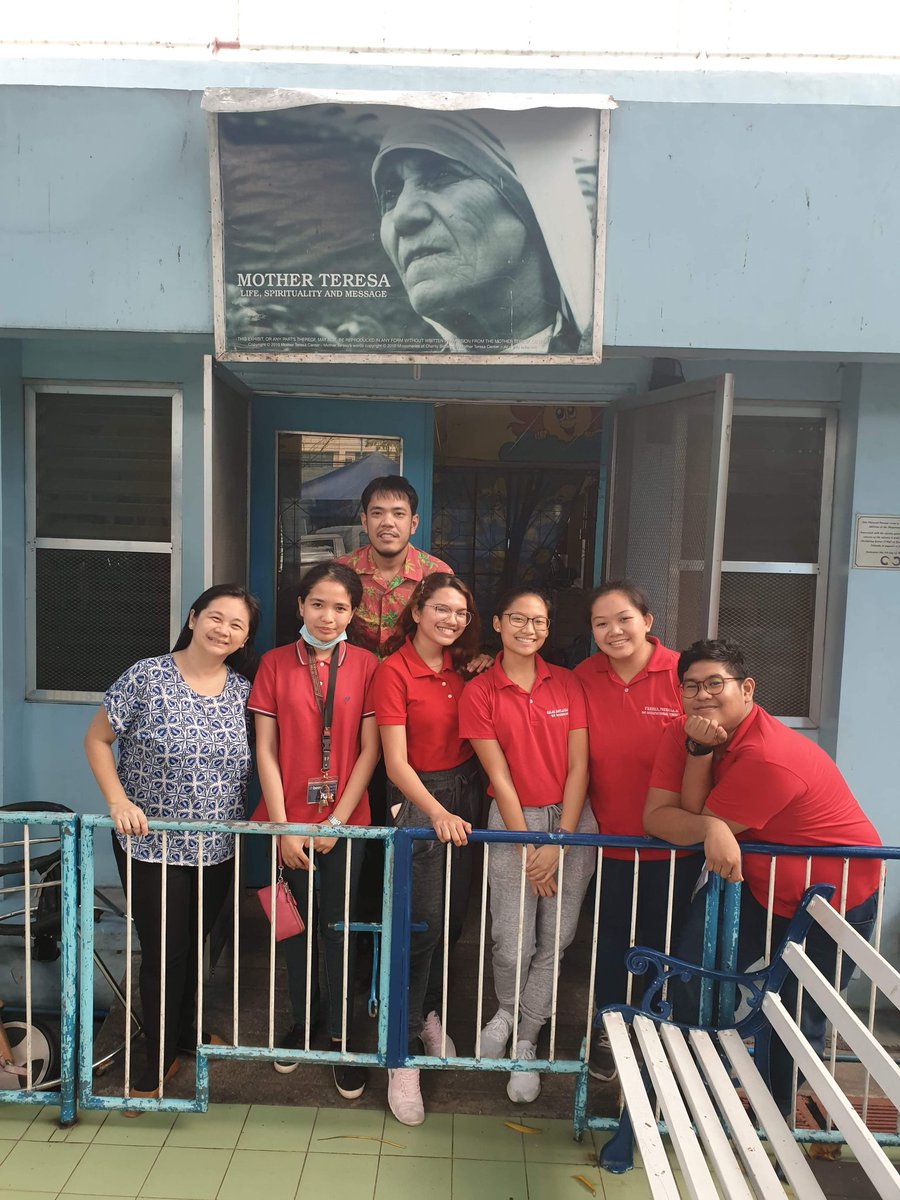 knessap's tweet photo. ✔️Pediatric Rotation
T'was one hell of an experience! Daming setbacks pero so glad to share this experience with my rotmates huhuh mamimiss ko kayo kahit #TeamPagod tayo everyday😩💓
Teacher Nessa, your Pedia intern now signing off ✊🏼😩
5/6 ROTATIONS DONE! HUHU iSA NA LANG! 🌻 https://t.co/dQUqJqG2NI