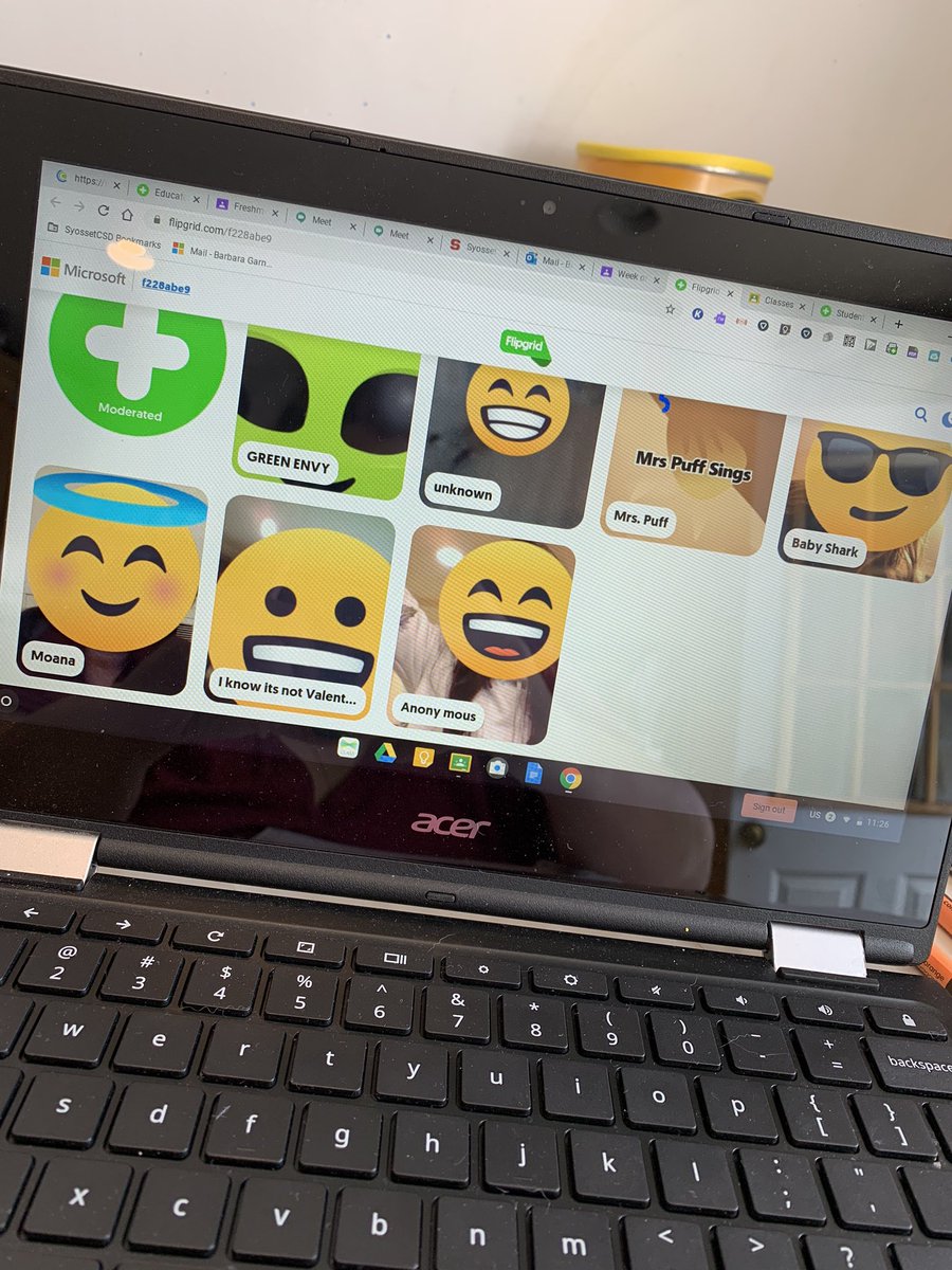 BarbaraGarnar's tweet photo. Our Masked Singers are up on @Flipgrid and the guesses are flying in! Great lesson in tone color and a super fun way to get kids performing for each other! #WeareSyosset #chorale @MichaelSalztuba @adelebovard @jdurante8 https://t.co/OBzVqlydbt