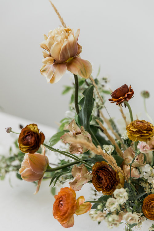 CM_Austin's tweet image. Our next #CMATX talk will be on the theme of NATURE with Valerie Wolf, the founder of Davy Gray, a floral and design studio rooted in East Austin. Join us virtually this Friday 5/22. Registration opens at 11:00 today: creativemornings.com/talks/valerie-… #CMnature #CMgoesvirtual