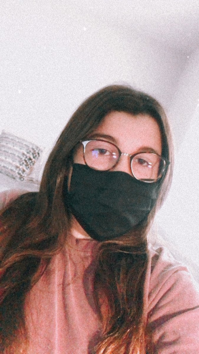mavyrbk's tweet photo. ⭐⭐UNDERCLASSMEN!⭐⭐ You just got an email with a ‼️survey‼️ from yearbook! Fill it out and upload a mask selfie 😷 for a chance to win PRIZES! 🦄🦔😺🦊🦥 (Check your email. Do it now.) #somethingunexpected #varsityyb https://t.co/S4PpjL7YLe