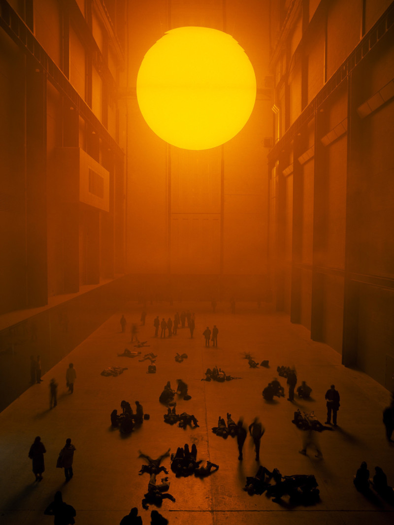 NOWNESS's tweet image. Good morning 🌅 #OlafurEliasson&apos;s &apos;The Weather Project&apos; (2003)

Did you know Eliasson has just released new work — and you don&apos;t even have to leave home to experience it? 🌅 Tune into NOWNESS tomorrow for — Private View: Olafur Eliasson