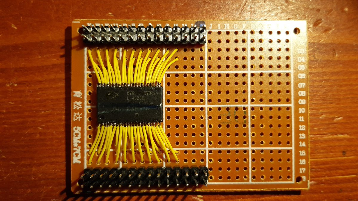 marcjacobi's tweet image. This bug is not dead, It&apos;s alive!
#deadbug #SMD 0.8mm pitch.