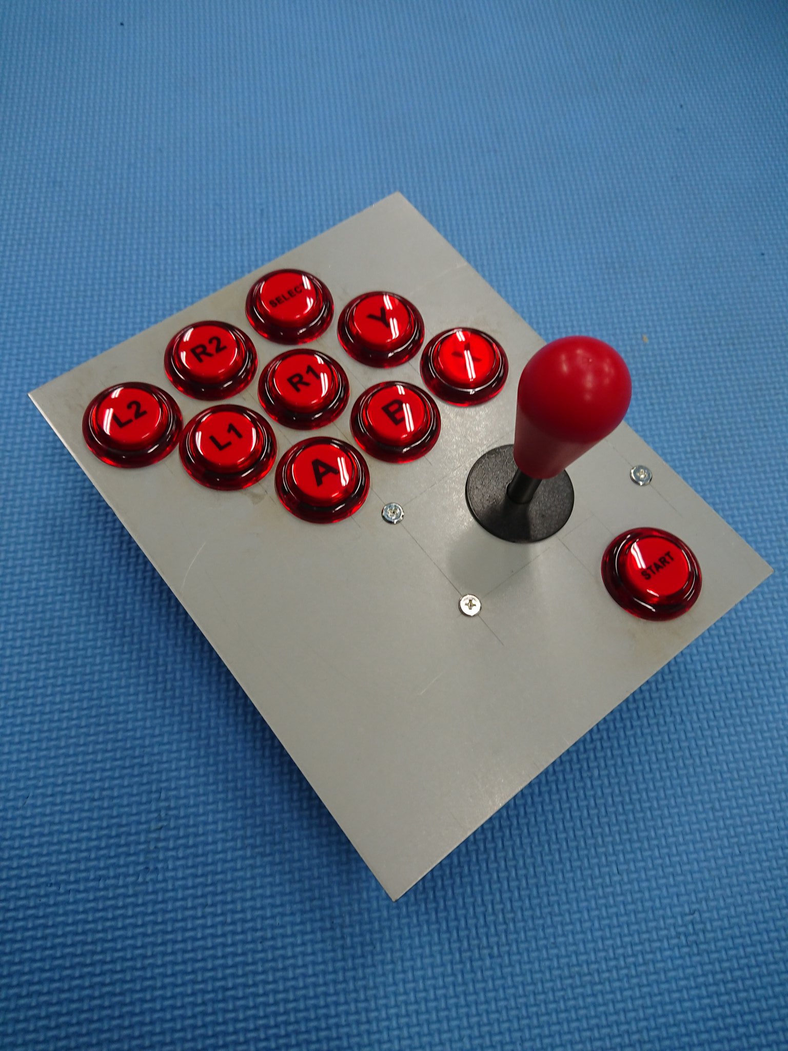 大和龍騎 プラモやガワコスそっちのけで ガンオン専用オリジナル左手デバイスアケコン を開発中www また今度 作製レポしますよ 機動戦士ガンダム ガンダム ガンダムオンライン ガンオン アーケードコントローラー T Co M97lg7yrhg