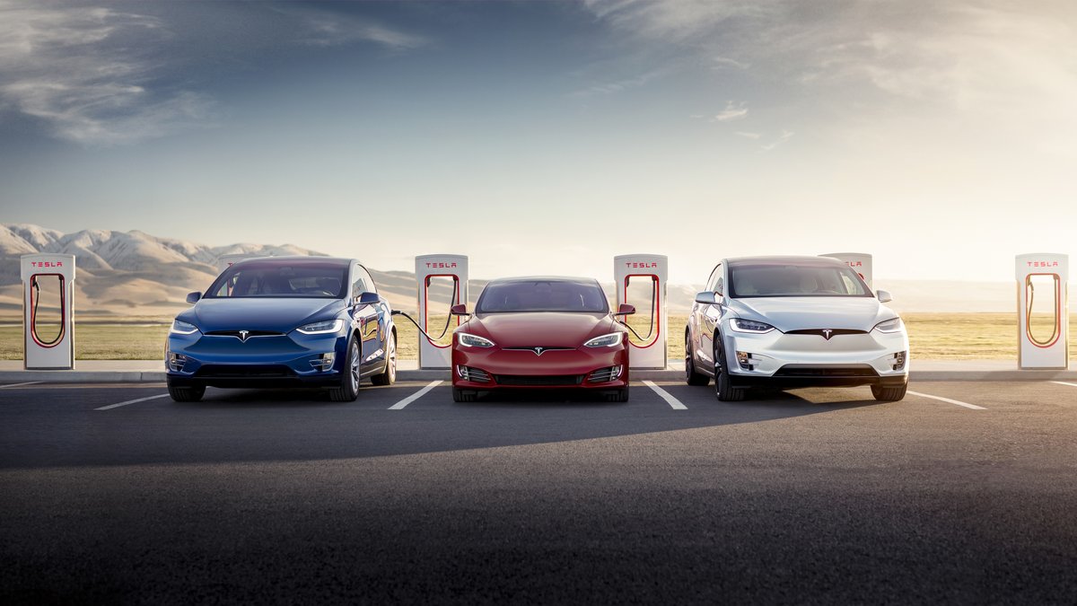driveatesla's tweet photo. Les ventes de #VE continuent leur progression. Quoi de mieux que de tester le véhicule convoité avant de l’acheter pour conforter votre choix ? @driveatesla vous propose la gamme la plus complète de #Tesla en matière de modèle et d’autonomie. Réservez sur https://t.co/sR98Zt2epK https://t.co/8xTWCg64Vz