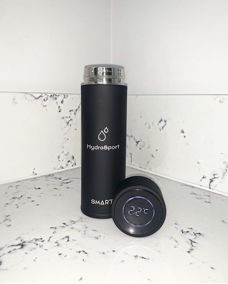 Our new HydroSport bottles come with an LED touch sensitive display that allows you to see the temperature of your drink🤩 
Drink plastic free. Drink HydroSport
#MondayMotivation #ClimateChange #climate #StayHomeSaveLives #fitness #gym #stayhome #staysafe 
HydroSport.shop