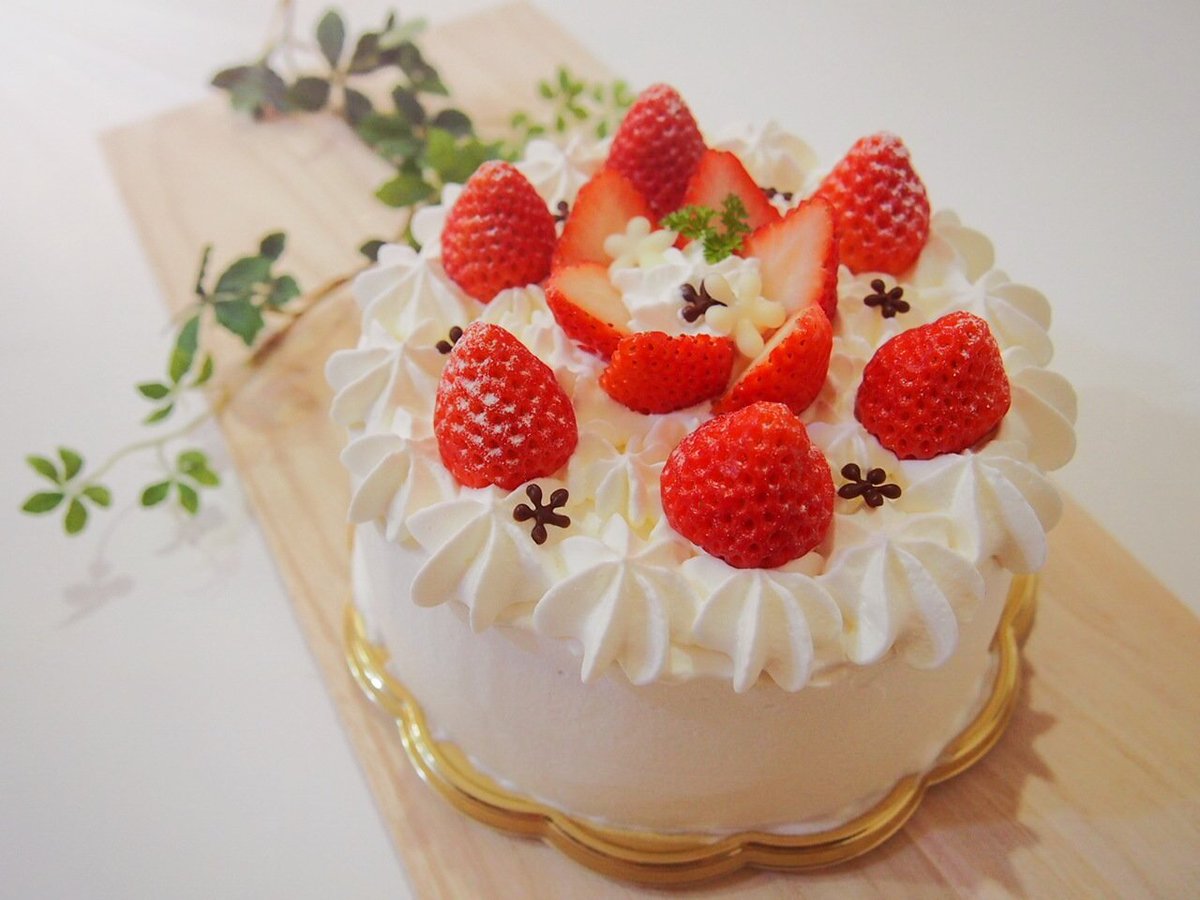 Mintbox みんとぼ V Twitter シンプル苺のショートケーキ お誕生日おめでとうございます 誕生日ケーキ バースデーケーキ Mintbox みんとぼ お誕生日おめでとうございます ショートケーキ 苺