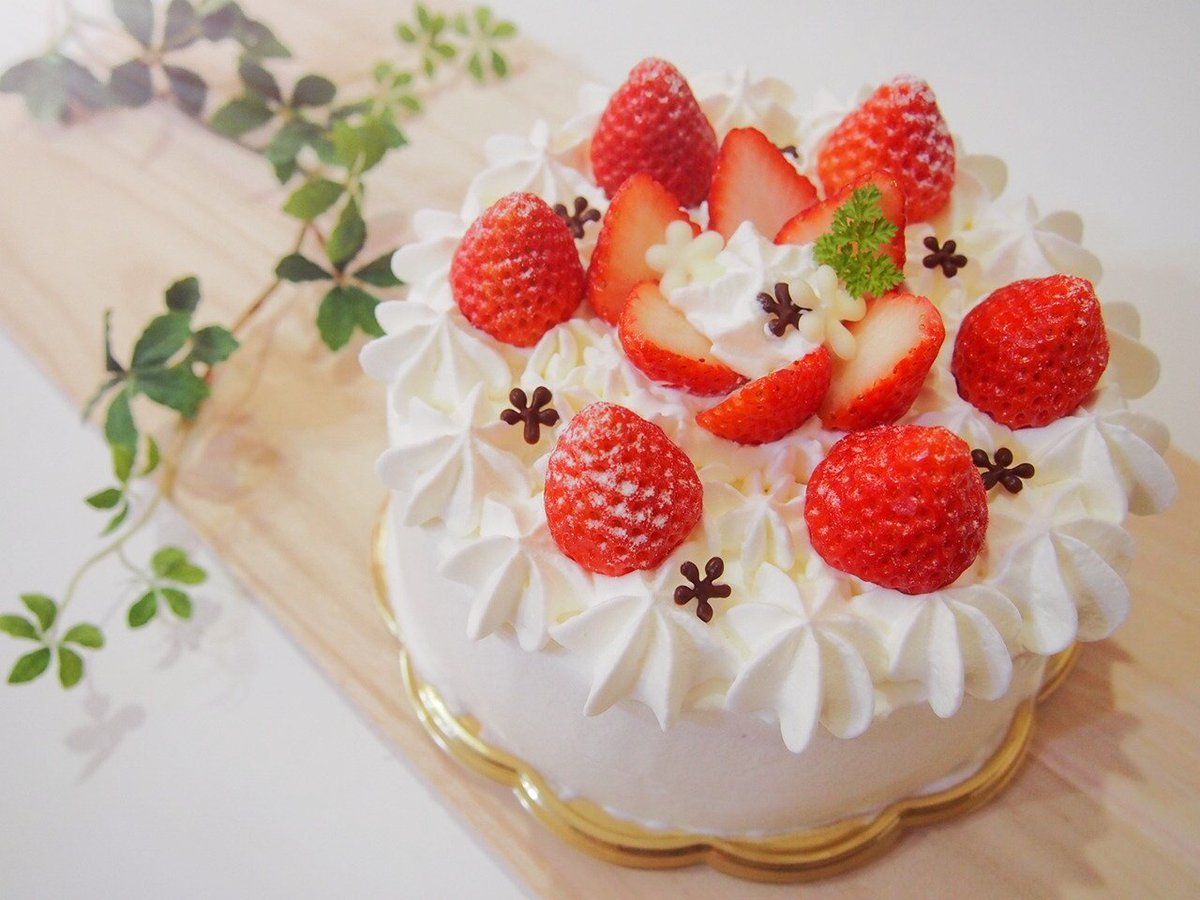 Mintbox みんとぼ V Twitter シンプル苺のショートケーキ お誕生日おめでとうございます 誕生日ケーキ バースデーケーキ Mintbox みんとぼ お誕生日おめでとうございます ショートケーキ 苺
