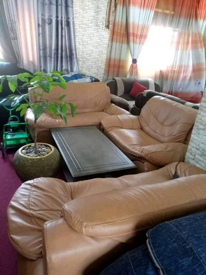 bakermusas3's tweet photo. We are set to serve. Am Baker, Can we pick your order please? Choose from our wide range of interior goods and items. #curtains #Sofasets #Pipes #MNets #Carpets #Matresses #Cushions #Cupboards #Wardropes and others. If its delivery, #Call_07526644
#Wtsup_0700960967. https://t.co/a8DpV36Kkk