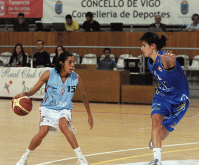 Celtabaloncesto's tweet photo. 🔷Nombres propios de nuestra historia🔷

215 partidos con la camiseta céltica. Un palmarés brillante con siete ligas, cinco copas, una Euroliga y un Eurobasket. 
Pero sobre todo, su alegría y calidad humana. 

💙🏀La huella de Pilar Valero!!

#memoriaceleste https://t.co/euYx0BLIYD