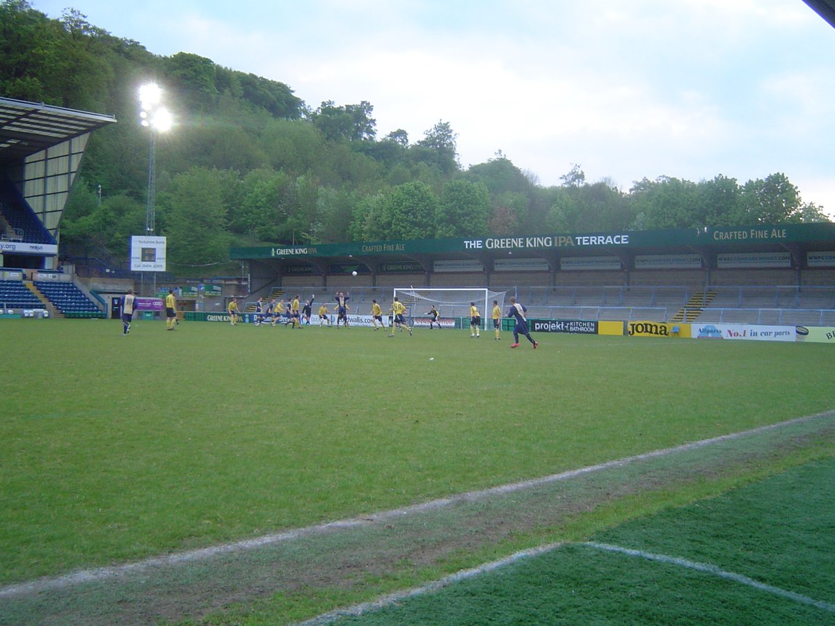 goldhillfc's tweet photo. On this day in 2⃣0⃣1⃣0⃣: victory in the CCFL Cup Final at Adams Park - Hazlemere Crusaders 0 Gold Hill 3 🟡⚽️🏆
https://t.co/EPOYAIz7Yw
https://t.co/xmSxHPqwmx https://t.co/TyJE9sfvc7