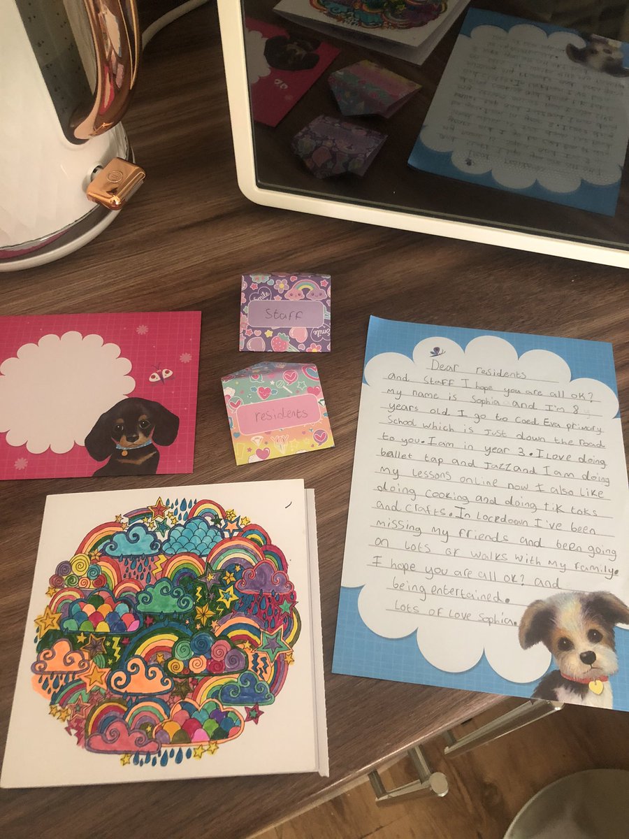 katepowell24's tweet photo. @CoedEvaYear3 @Coedevaprimary @MrsRobertsCEP Sophia has worked super hard writing a letter and making cards for the residents of Ty Gwyn Care Home we are going to post them off later 🥰 https://t.co/JCnqrlf4LS