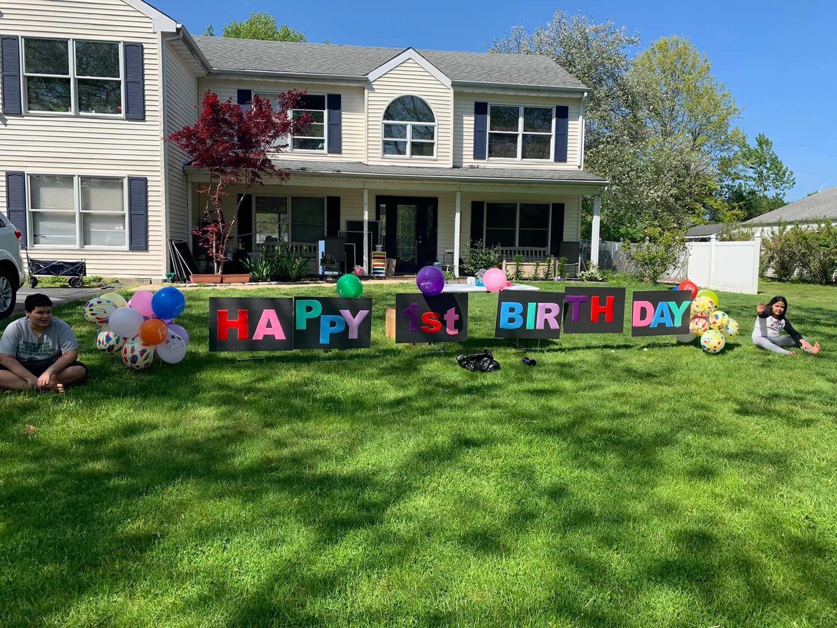 Angelina turned 1 her birthday parade was amazing 🎈🎂