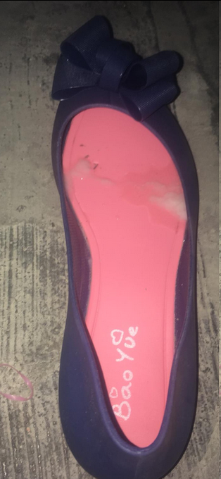 下雨天當然要配上膠鞋吧 來吧 膠鞋的洗禮🤪 #扫楼 #恋足 #打胶  #原味 #射鞋 #Cumshoes #射平底鞋 #Cumflats https://t.co/iGevTWks4G<a href="/tag/%E6%89%AB%E6%A5%BC"class="tags">#扫楼</a><a href="/tag/%E6%81%8B%E8%B6%B3"class="tags">#恋足</a><a href="/tag/%E6%89%93%E8%83%B6"class="tags">#打胶</a><a href="/tag/%E5%8E%9F%E5%91%B3"class="tags">#原味</a><a href="/tag/%E5%B0%84%E9%9E%8B"class="tags">#射鞋</a><a href="/tag/cumshoes"class="tags">#Cumshoes</a><a href="/tag/%E5%B0%84%E5%B9%B3%E5%BA%95%E9%9E%8B"class="tags"><span>#射平底鞋</span></a><a href="/tag/cumflats"class="tags"><span>#cumflats</span></a>