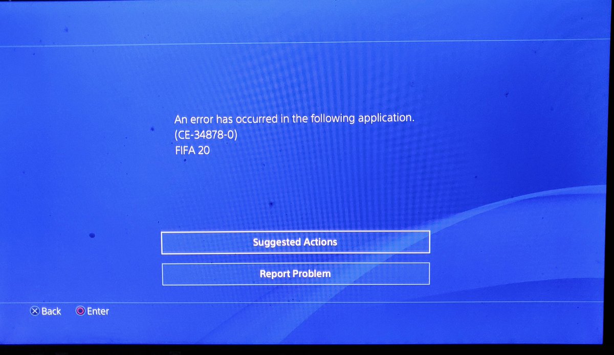 Zaiem30's tweet photo. I was about to start a game, suddenly it happened! This is for the first time this kind of error occurred. Immediately I report this problem including the video. Really shocked. Hopefully they will solve this matter. #fifa20 #reportproblem #error #fifaglitch https://t.co/uiPLNlmbw4