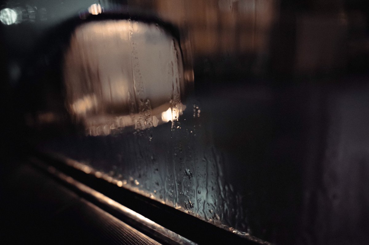 sxxy25's tweet photo. ๅคใฎ้จใฃใฆๅ็ๆฎใใใใชใใ#rainynight #ใซใกใฉใๅฅฝใใชไบบใจ็นใใใใ #dailyarchive #ใใกใคใณใใผ่ถใใฎ็งใฎไธ็ https://t.co/gA6ipnFQIA