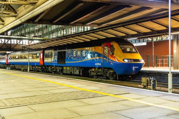 gdmkimages's tweet photo. My 1st entry for #mmlmonday - EMT hst at Nottingham #class43 #railways #gdmkimages https://t.co/O9wvBFD8N5