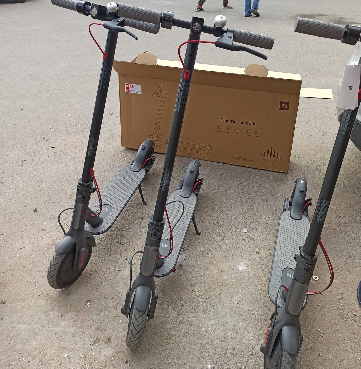 HoplaTours's tweet photo. #Xiaomi Maroc a ouvert son show room. #hoplatours l'a visité en avant première.
Ses fameuses #trottinettes sont aussi de la partie.
#hoplatours vous les prépare pour le déconfinement. https://t.co/Lm50CXj5TV