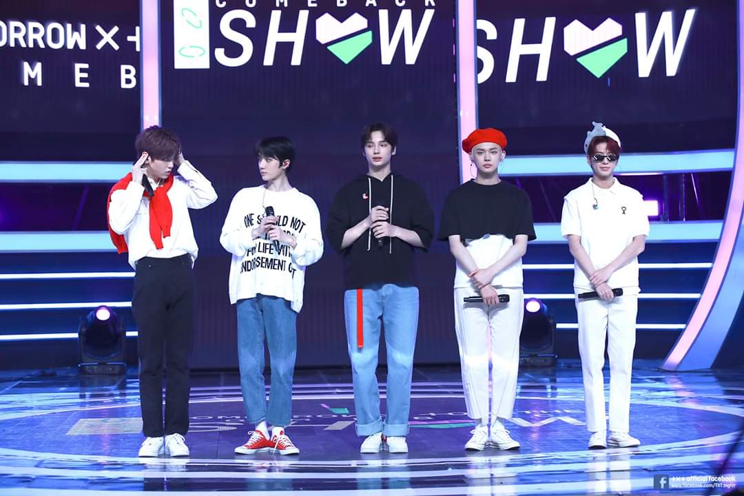 TXTColombia's tweet photo. FOTOS | #TXT
TOMORROW X TOGETHER 'Comeback Show' Photo Sketch
#TOMORROW_X_TOGETHER
@TXT_members @TXT_bighit #CantYouSeeMeMV https://t.co/Uo4rQIRTSp