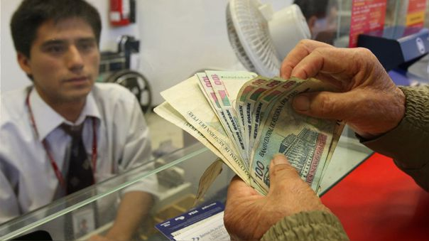 RPPNoticias's tweet photo. Retiro de 25% de las AFP: Este es el cronograma para solicitar tu dinero. https://t.co/JMGLY7dFyB https://t.co/MvzLVoW7Jr