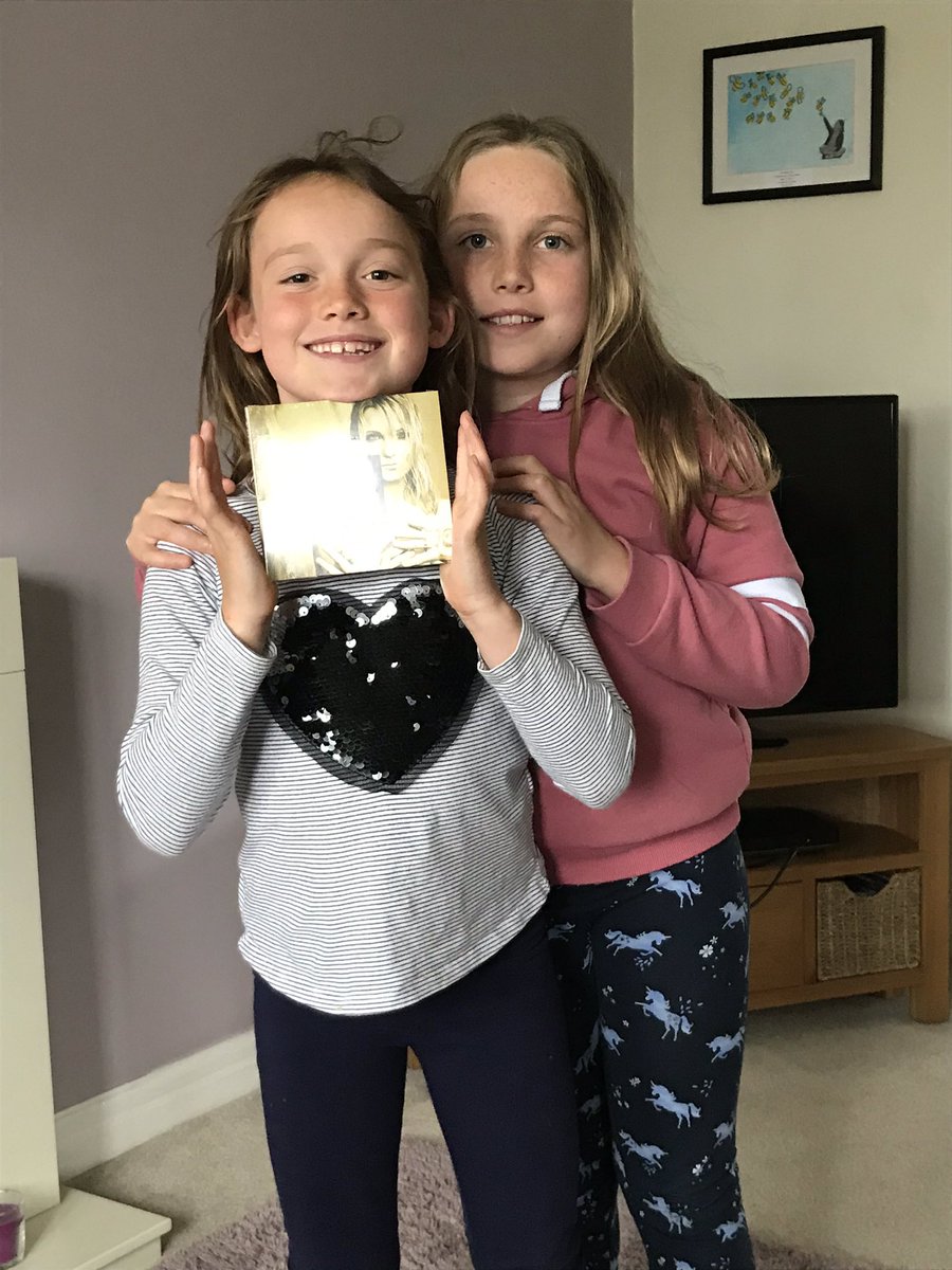 BreakwellLucy's tweet photo. @jennaleejames @MTVUK @SkyNews @SkyOneFCU @ComedyCentral @paramountnet @planetknowledge @Spotify @AppleMusic @iTunes Two very happy girls with their new CD - they hope to see you again very soon ! https://t.co/jhQzAGiWIk