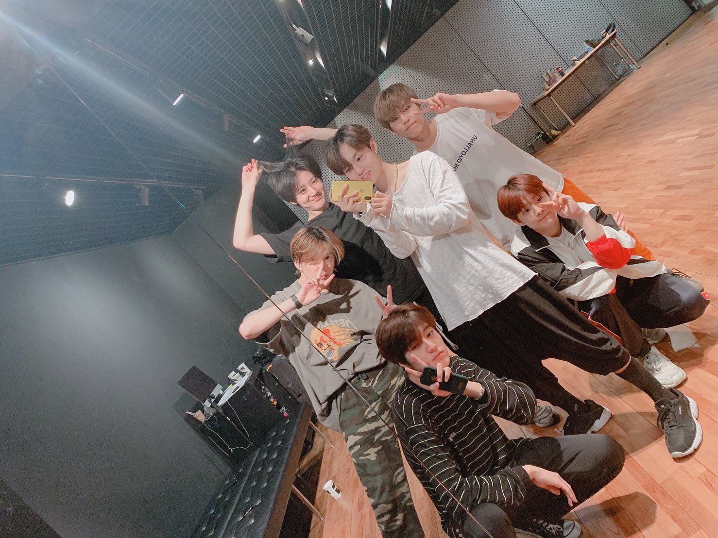 EYTM2PgU0AALluP?format=jpg&name=large