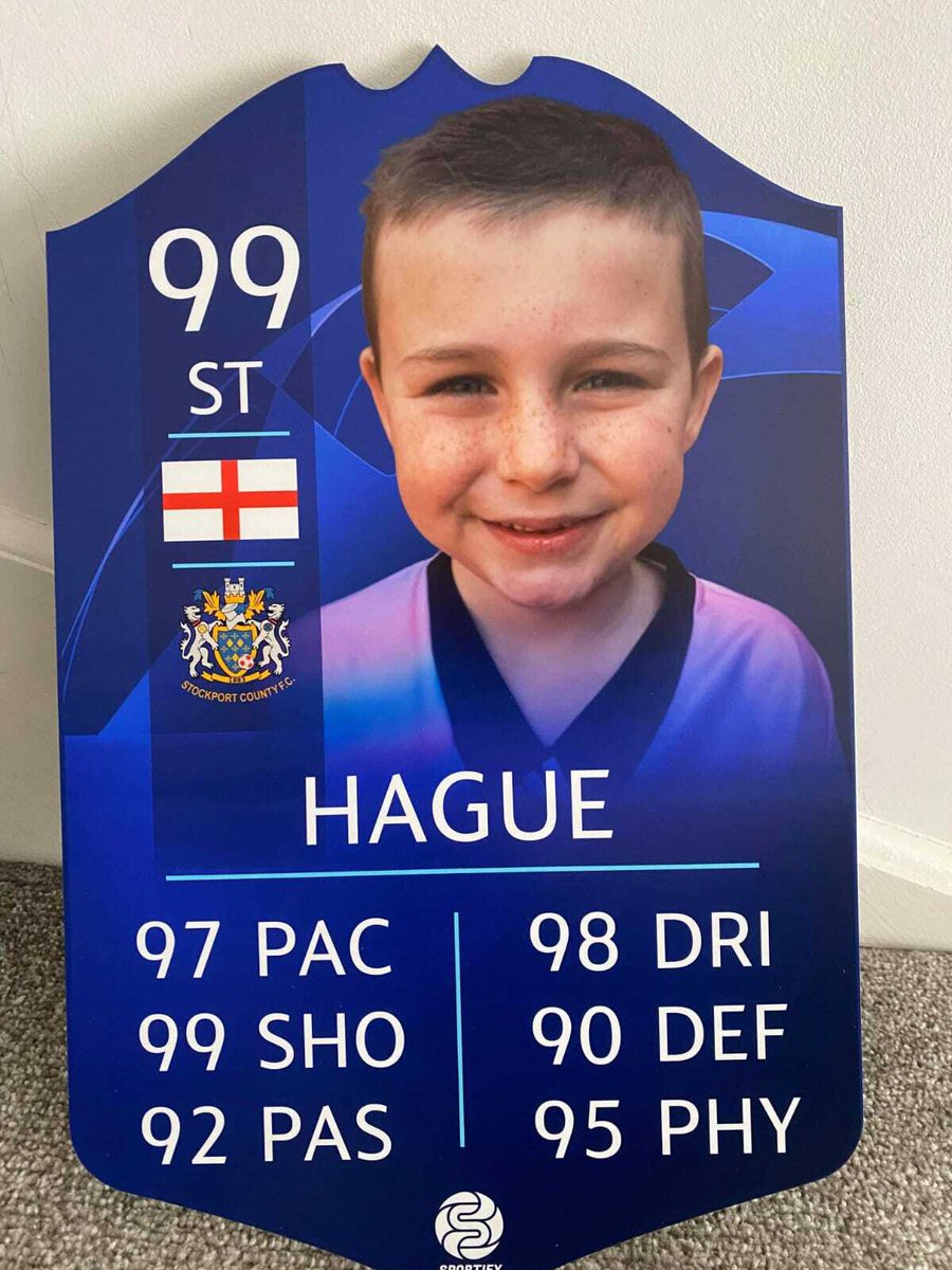Stockport County season ticket holder Isaac Hague turned 8 today and couldn't have a birthday party with his friends. In the last month he's also missed the chance to play on Edgeley Park 🏟

His favourite County player <a href="/dannylloyd1/">Danny Lloyd</a> gave him a call and made his day instead!