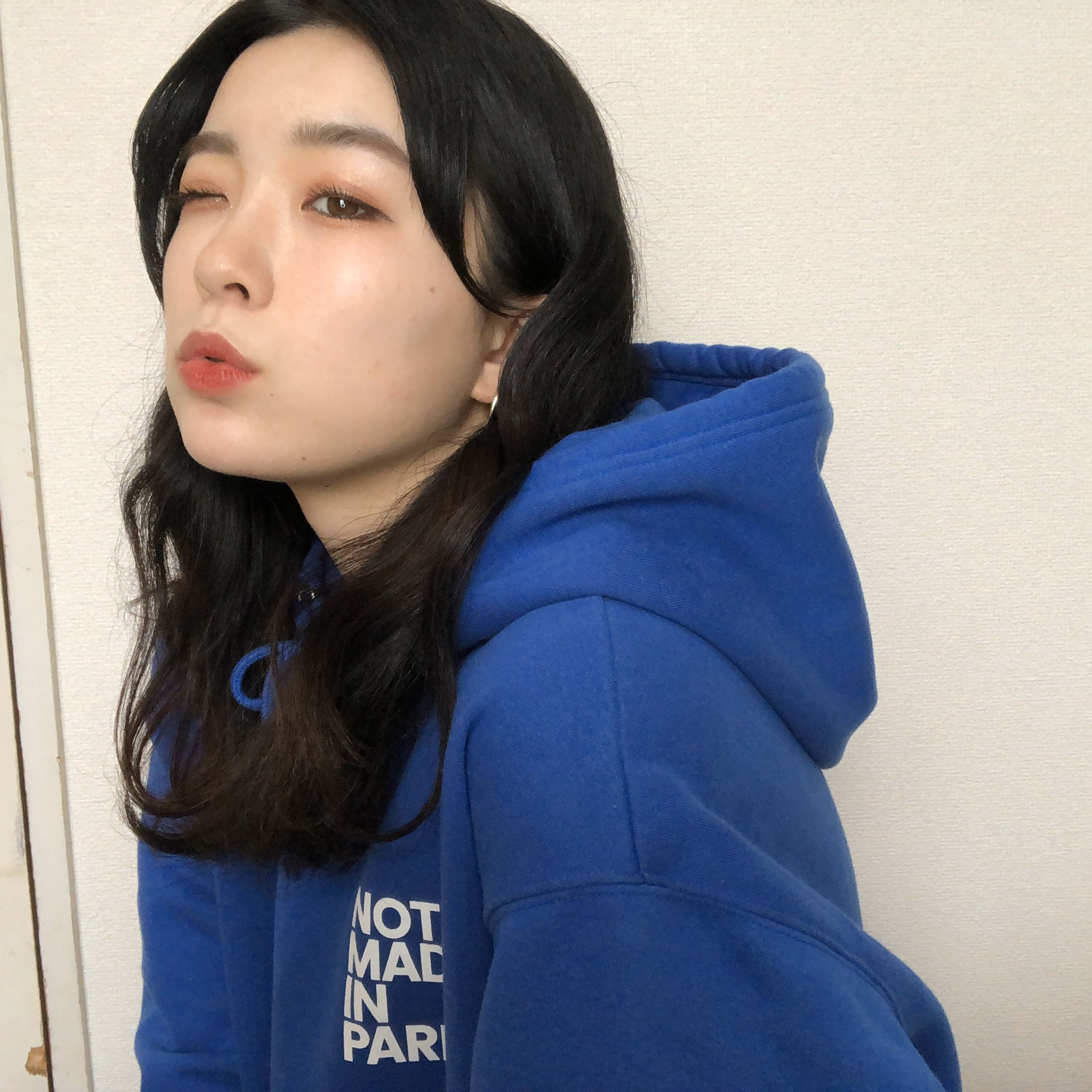 久留栖 るな くるするな Auf Twitter 青パーカーいえーい