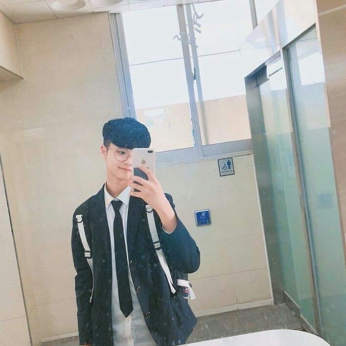 YmnYemima's tweet photo. Wuuwwuuw💖🌻
#SONDONGPYO #x1 https://t.co/wwWjt0KlO1