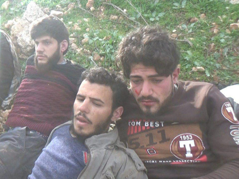  #Syria: 2 days after  #HTS,  #NLF also brokered a prisoner swap with Regime. 3  #NLF fighters captured in S. Aleppo end of January were freed in exhange for a soldier & a woman (accused of giving coordinates). In addition 2 bodies were also released (one belongs to Hezbollah).