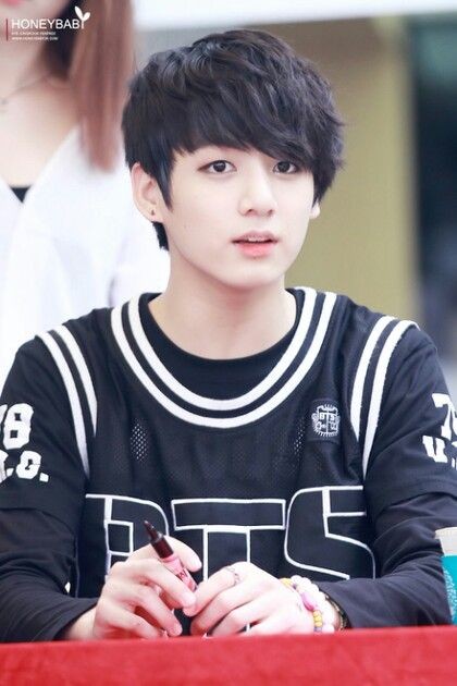 Sft_bunny's tweet photo. Dont forget that this jungkook ever exist https://t.co/Dr14RjClej